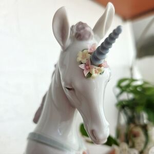 Rare *MINT* Vintage Lladro "Playful Unicorn" Figurine (Produced 1992-1998)